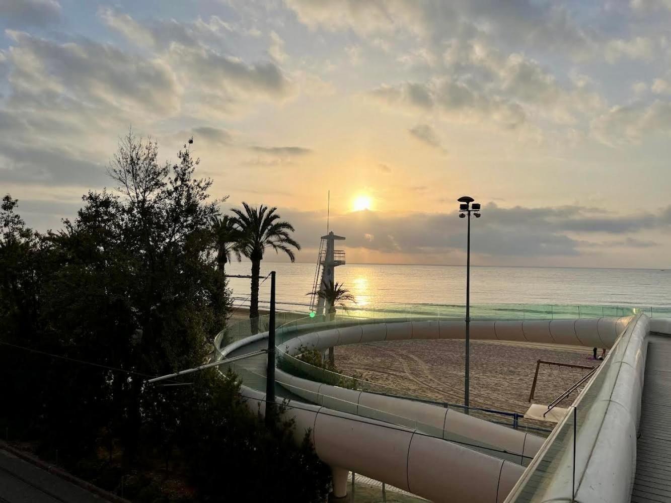 Gran Atico Con Terraza En El Centro De Alicante Extérieur photo