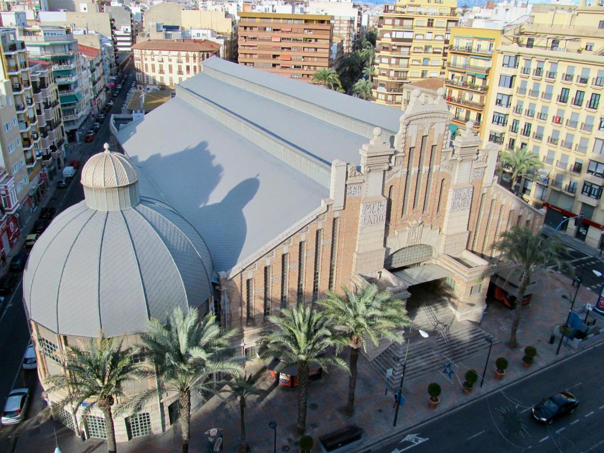 Gran Atico Con Terraza En El Centro De Alicante Extérieur photo
