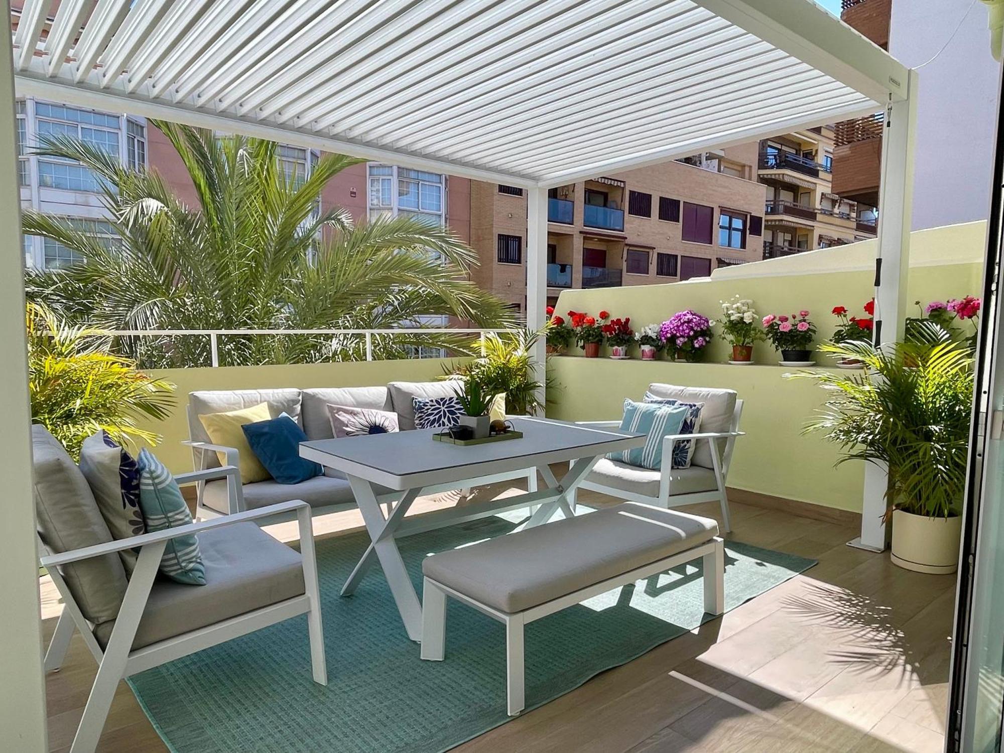 Gran Atico Con Terraza En El Centro De Alicante Extérieur photo
